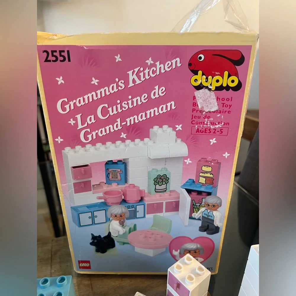 Lego duplo Grandma's Kitchen Set - Pink and White 2551